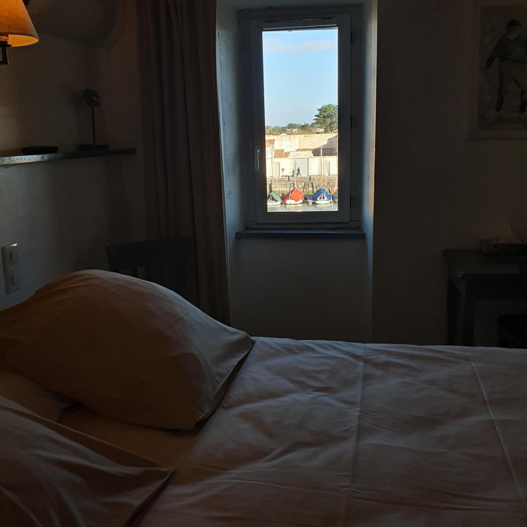 Le Mole Bed & Breakfast La Flotte Bilik gambar